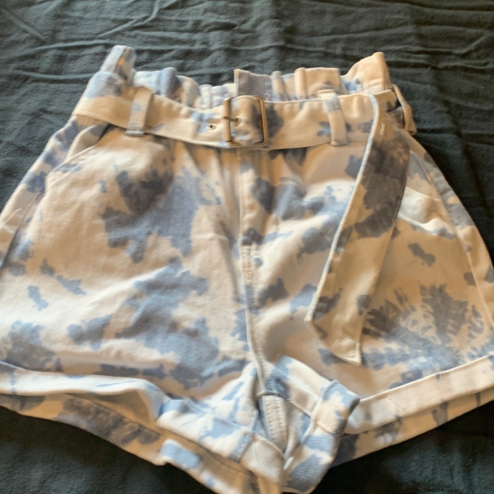 High Waisted jean Shorts with Jean belt